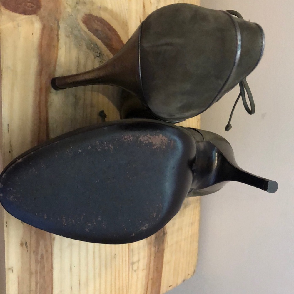 Shoes - Picture 3 of 5